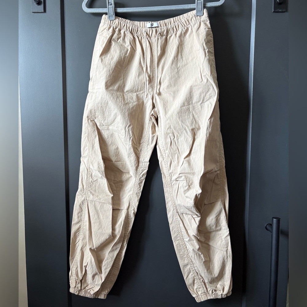Aritzia TNA Women’s Tan Track Jogger Pants
